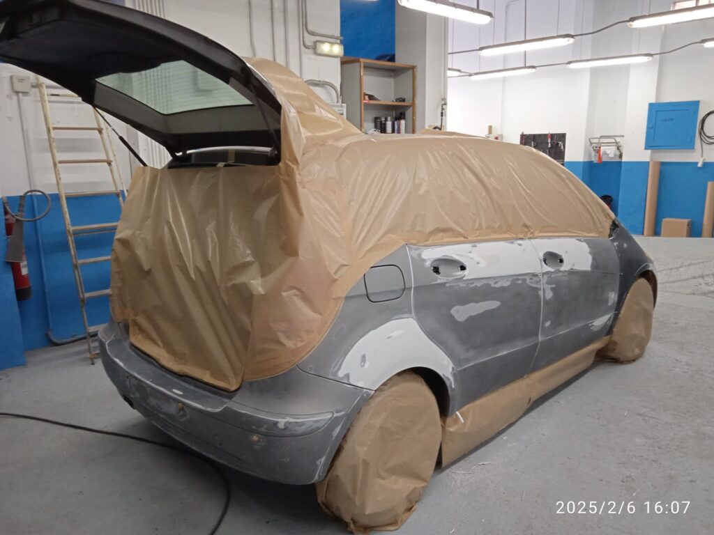 proceso de reparación coche