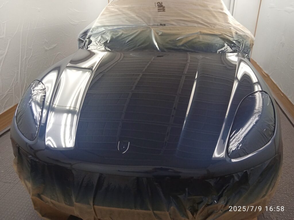 proceso de pintura para coche porsche