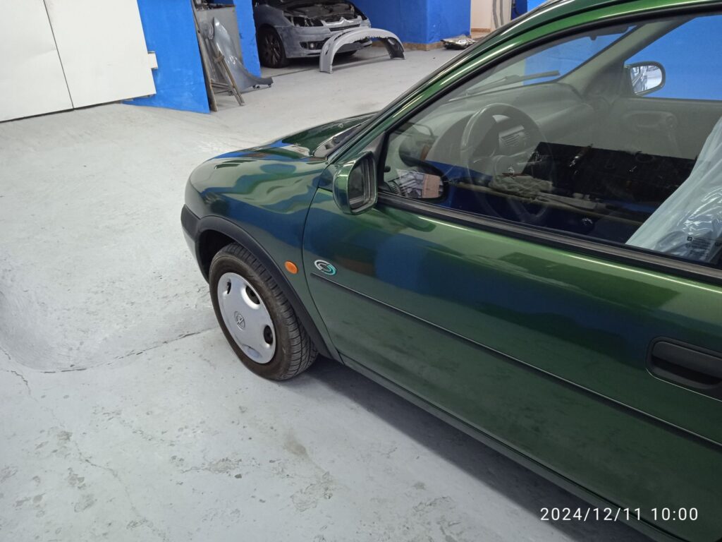 puerta de coche reparada 2